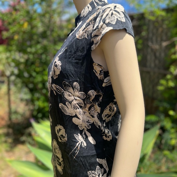 Vintage Guess Collection Black and Cream Floral Short Sleeve Dress - Picture 6 of 10